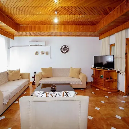 Lovely Villa Surrounded By Nature In Fethiye Daire Fethiye
